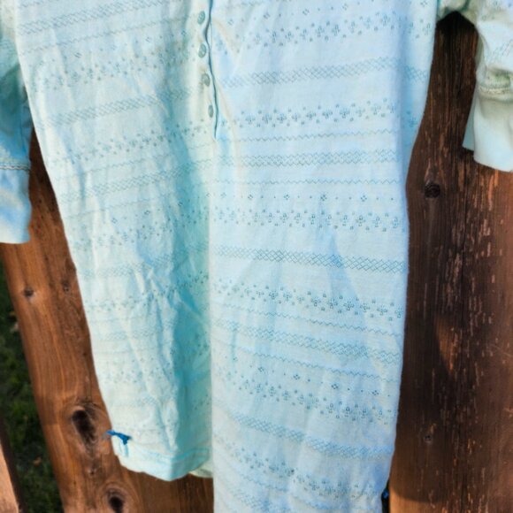 DAINTY VOLCOM 3/4 Sleeve Women's Medium Mint Green Shirt Bow Detail Gem ROMANTIC - Picture 4 of 9